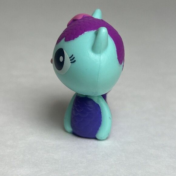 Gabbys Dollhouse Netflix Mini Action Figure Pet Mermaid MerCat Figurine - Picture 5 of 5